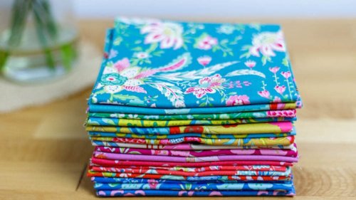 25 Free and Fabulous Sewing Patterns That are All Fat Quarter Friendly!