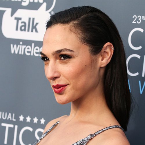 Here’s What Gal Gadot Looks Like Going Makeup-Free—Is She Real?!