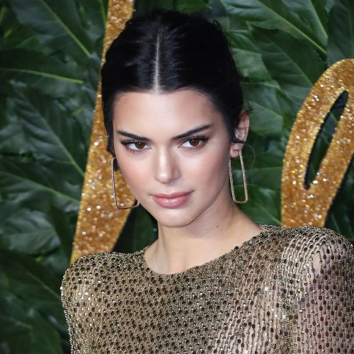 Kendall Jenner Rocks The 'No Pants' Trend In Oversized Blazer And White ...