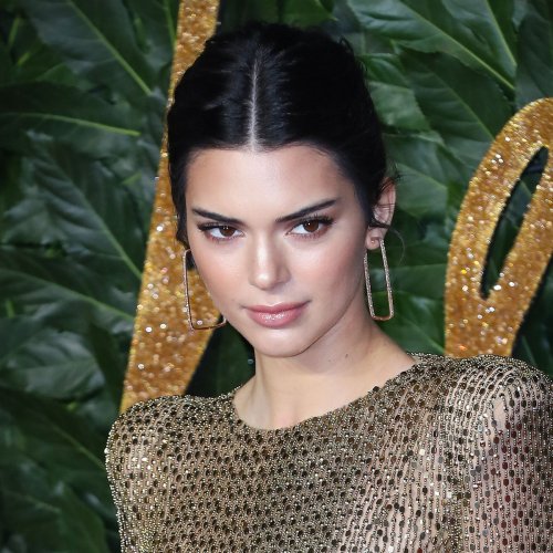 Kendall Jenner Lights Up The Night In A Glow-In-Dark Strapless Dress ...