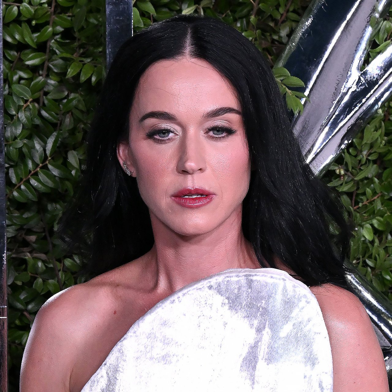 Fans Say Katy Perry's 'Ridiculous' Gown She Wore For Date Night With Justin Trudeau Looks Like A 'Dining Room Chair': 'N