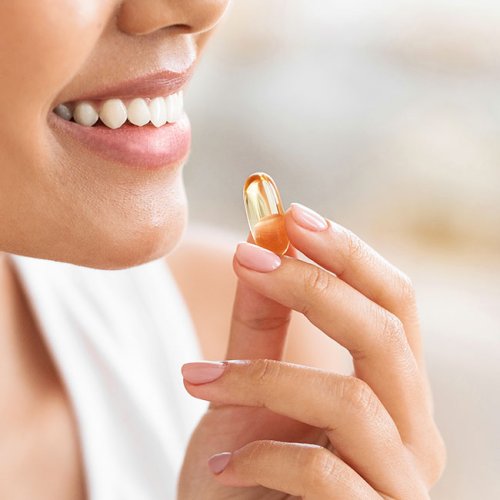 3 'Great' Supplements That Effectively Reduce Wrinkles, According To Skin Health Experts