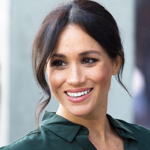Meghan Markle Shines In An Emerald Green Dress At A Benefit In Indianapolis