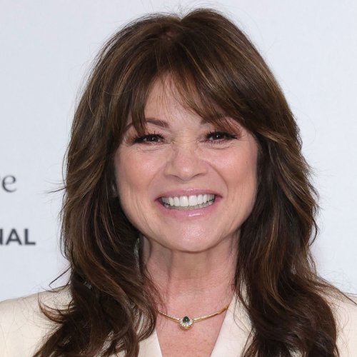 Valerie Bertinelli Shows Off Her Weight Loss After Cutting Back On Alcohol: 'I Don't Need Anything To Amplify My Happiness Right Now'