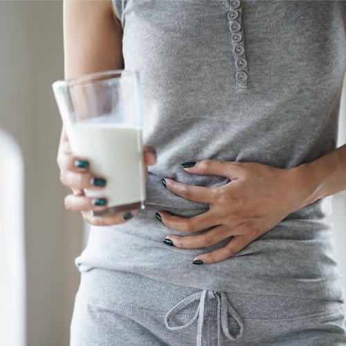 2 Types Of Milk No One Should Be Drinking Anymore Because They Lead To Inflammation & Weight Gain: Non-Organic Whole Milk & Coconut Milk