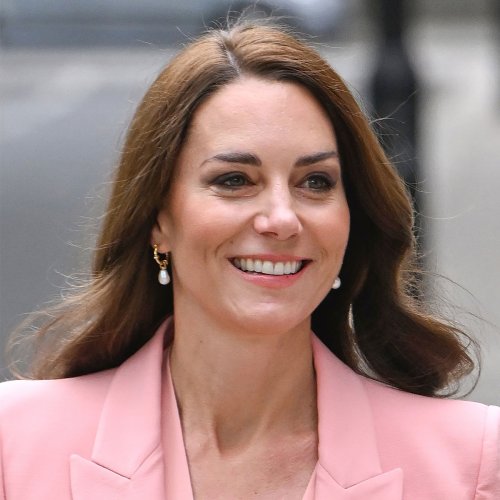 Kate Middleton Is 'Gorgeous, Casual, And Classic' In A Gingham Pastel ...