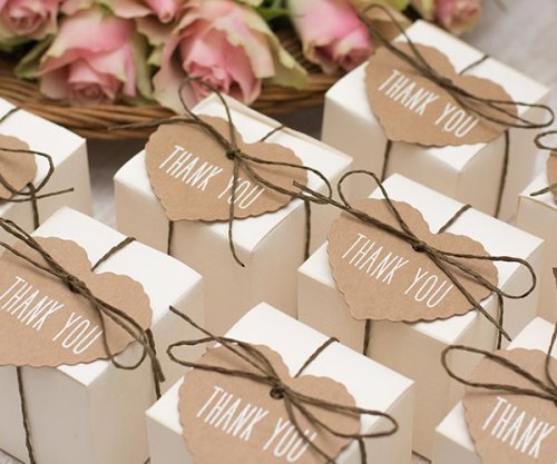 9 Wedding Favors Brides Should Consider (Because Guests Actually Want Them!)