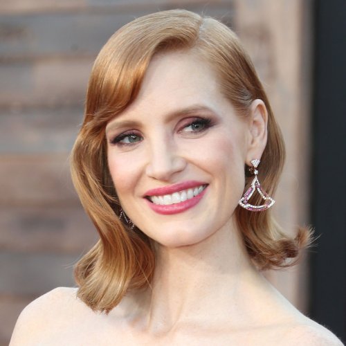 Jessica Chastain Is 'Feeling Like Summer' In A White Tank And Acid Wash ...