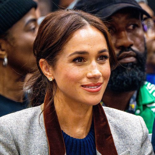 Social Media Is Losing It Over Viral Clip Of Meghan Markle Giving Prince Harry A 'Hateful' Look Before Getting Back Into Character: 'The Mask Slipped'