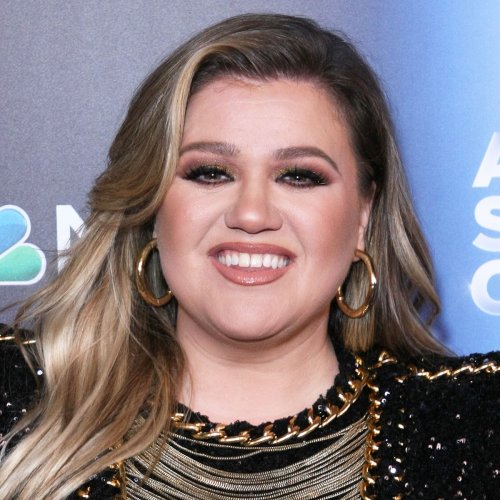 We Can’t Get Over These Before And After Photos Of Kelly Clarkson’s Weight Loss