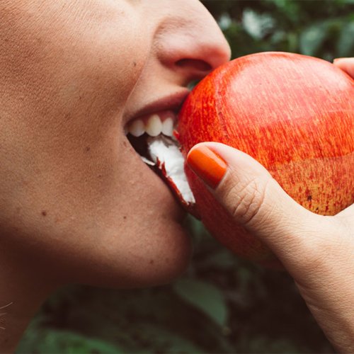 6 Hydrating 'Powerhouse' Fruits Everyone Should Be Eating If You Want To ‘Fight’ Sagging And Wrinkles: Papaya, More