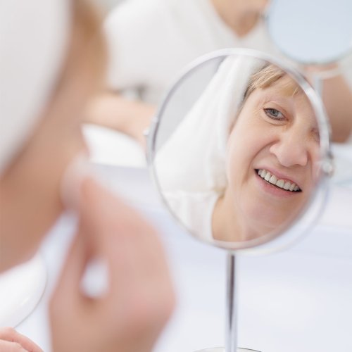 A Makeup Artist Tells Us How To Properly Cover And Conceal Age Spots