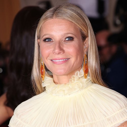 Gwyneth Paltrow Gives Instagram Followers A Glimpse Of Her Toned Body While Practicing Yoga—She Doesn't Age!