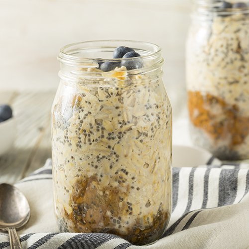 The One Overnight Oats Recipe You Should Eat Every Morning To Boost Your Metabolism, According To A Dietitian