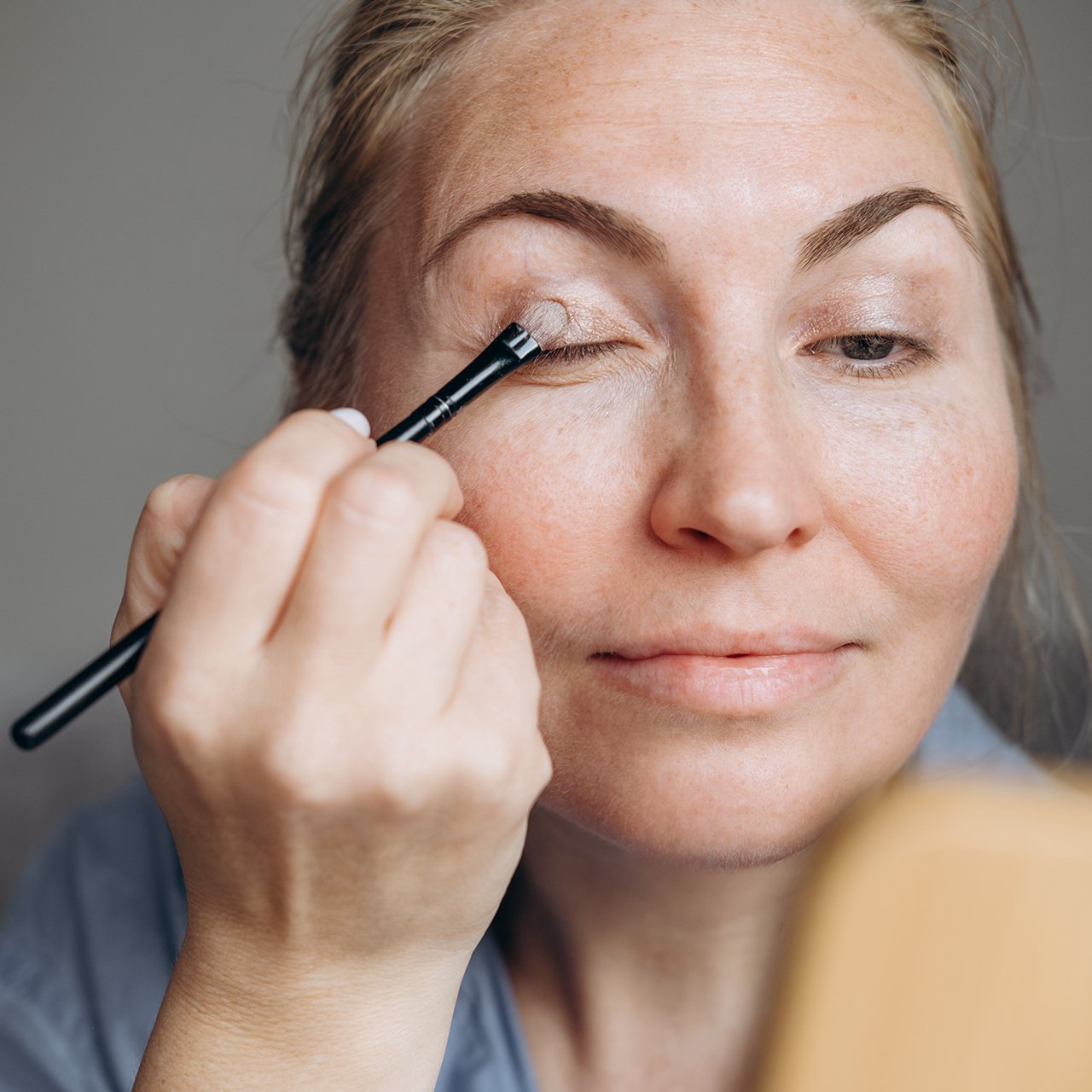 Makeup Artists Say These Eyeshadow Colors Help Mature Eyes Look More Lifted & Bigger