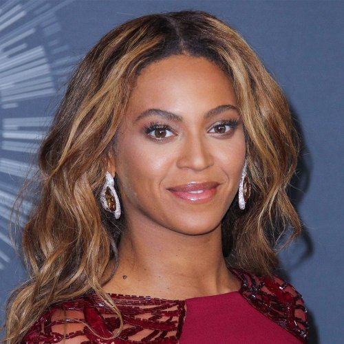 Beyoncé Kicks Off The 'Renaissance' World Tour In A Figure-Hugging ...