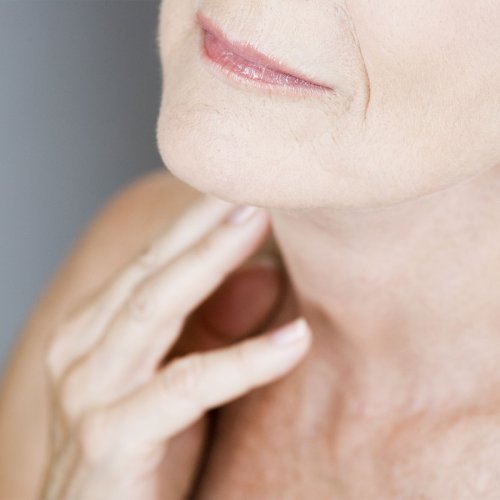 A Board-Certified Dermatologist Reveals How To Tighten ‘Saggy’ Skin For A Decade-Defying Look