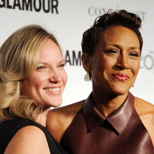 Robin Roberts Gives An Update On Her Girlfriend's 'Rough' Year After Cancer Battle