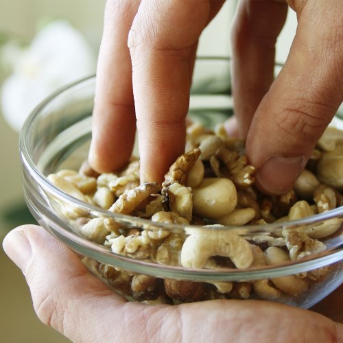 3 Best Nuts For A Healthy Brain, According To Doctors–They Improve Memory, Mood, And Focus