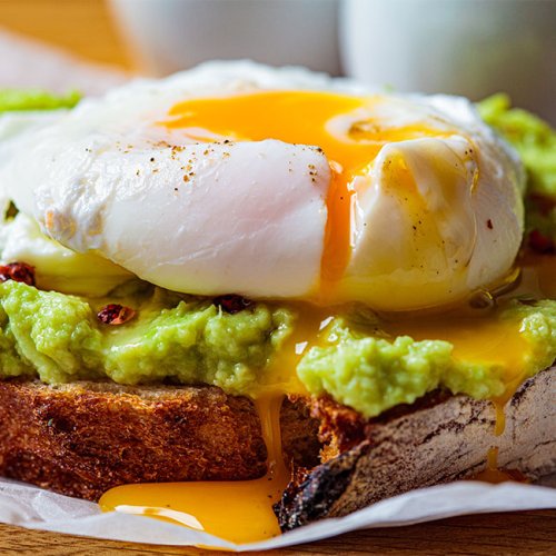 These Are The High-Protein Breakfast Foods Women Over 40 Should Be Eating Daily
