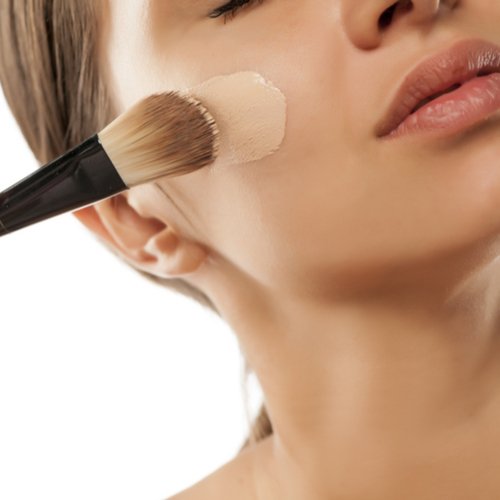 The One Foundation Every Woman Over 40 Should Start Using To Hide Fine Lines & Wrinkles