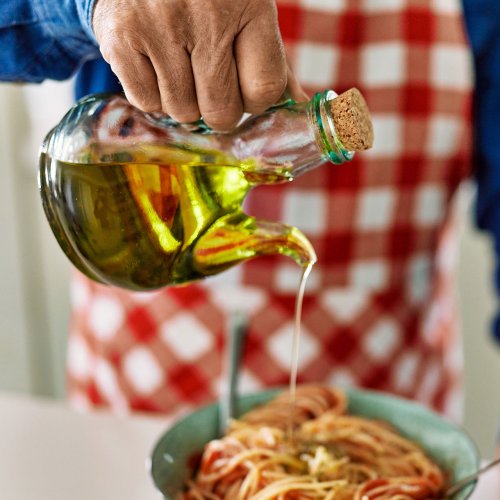 A Gut Health Scientist Reveals The 5 Things You Should Do Every Day To 'Delay Dementia' And Cognitive Decline: Cook With Extra Virgin Olive Oil, More