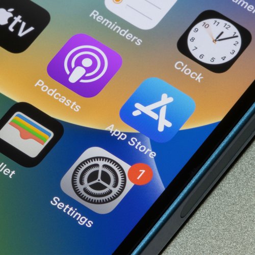 2 Apps That Are Tracking Your Location For No Reason—Delete Them Immediately!