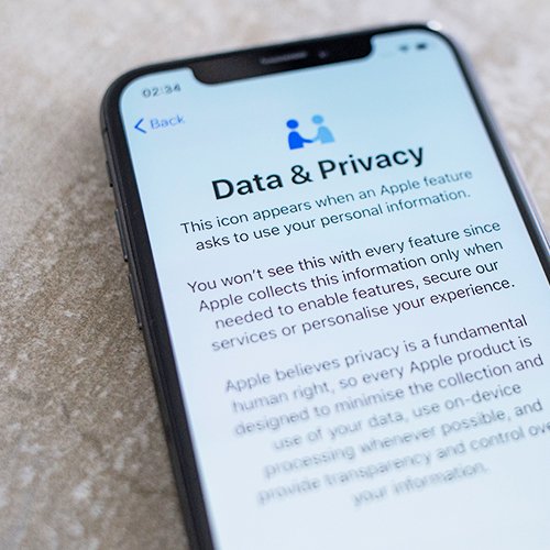 The One App You Should Delete Right Now To Protect Your Identity, According To A Security Expert