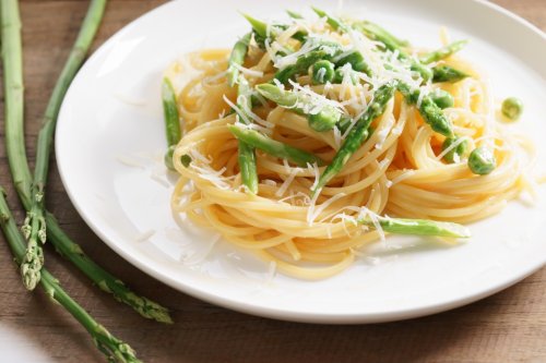 Ina Garten’s ‘Lighter’ Carbonara Is the Perfect Spring Meal & She Has a Trick for Easy Cleanup
