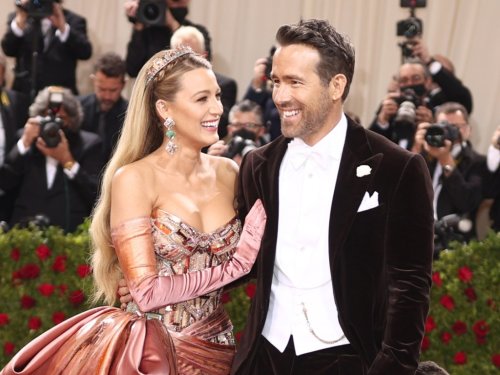 Ryan Reynolds Wishes ‘spectacular Wife Blake Lively Happy Birthday With A Series Of Adorable 