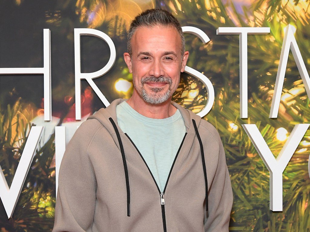 Freddie Prinze Jr. Shared the 3-Ingredient Holiday Side Dish Recipes He’s Making This Year & They Couldn’t Be More Delicious
