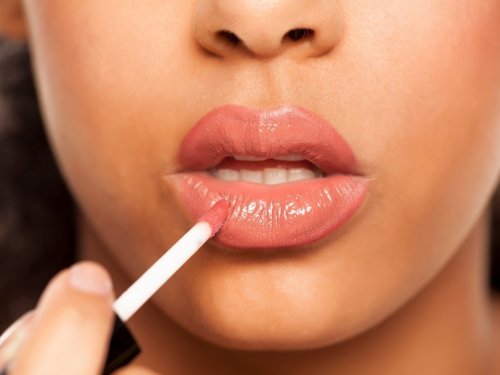 Shoppers Say This $6 Lip Gloss With Over 21K 5-Star Reviews Makes Dry Lips Feel ‘Smooth’ & ‘Silky’