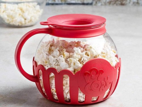This Microwave Popcorn Popper With Over 44,600 5-Star Reviews Gives You Movie Theater-Fresh Popcorn In Minutes