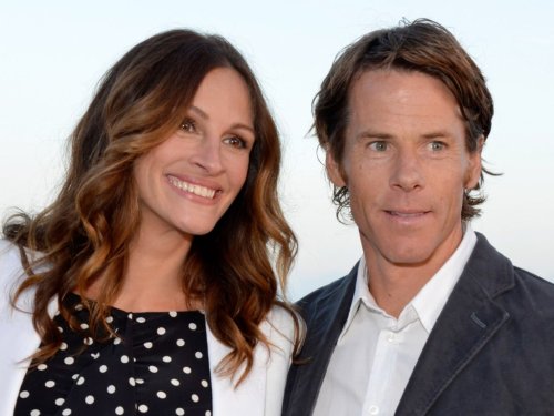 Insiders Allege Julia Roberts & Husband Danny Moder Are Making This a ‘Priority’ After Breakup Rumors