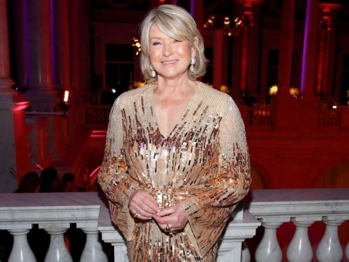 Martha Stewart Shares Another Flawless Thirst Trap In New Topless Ad ...