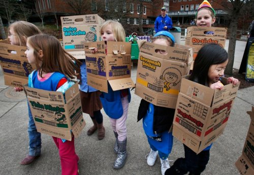 Grownup Bullies Are Harassing Girl Scouts & Falsely Accusing Them of Funding Abortions