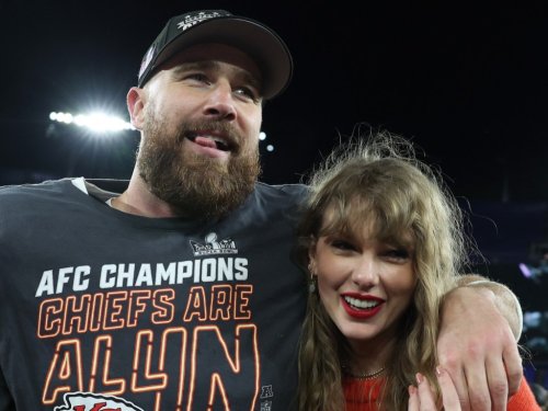 Travis Kelce May Have Secretly Revealed What His & Taylor Swift’s Living Situation Is Actually Like