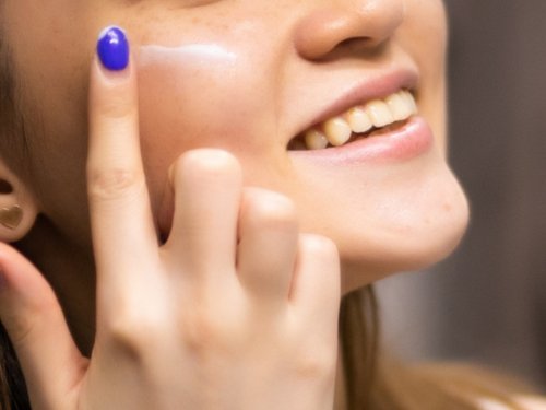 Shoppers Who Want Smoother Skin Call This $19 Brightening Moisturizer ‘Literally Magic in a Jar’