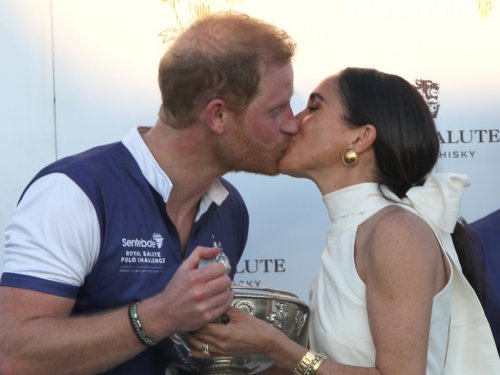 A Body Language Expert Revealed Where Prince Harry & Meghan Markle’s Marriage Stands Amid High-Profile Polo Kiss