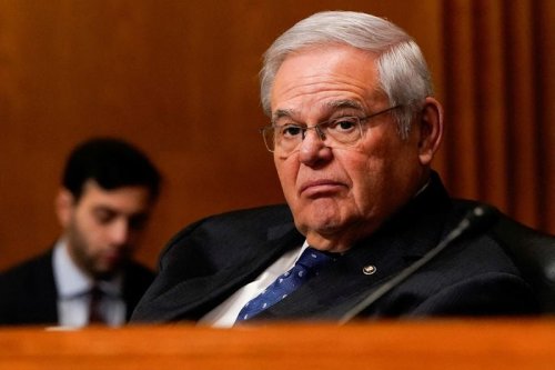 New Jersey Senator Menendez to Blame Wife for Gold Bars, Bribes, and Illegal Cash