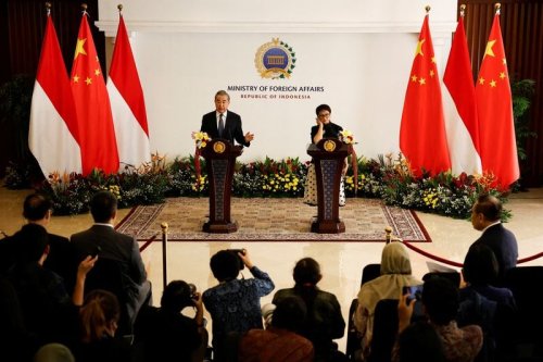 China foreign minister says Beijing and Jakarta want regional peace and stability
