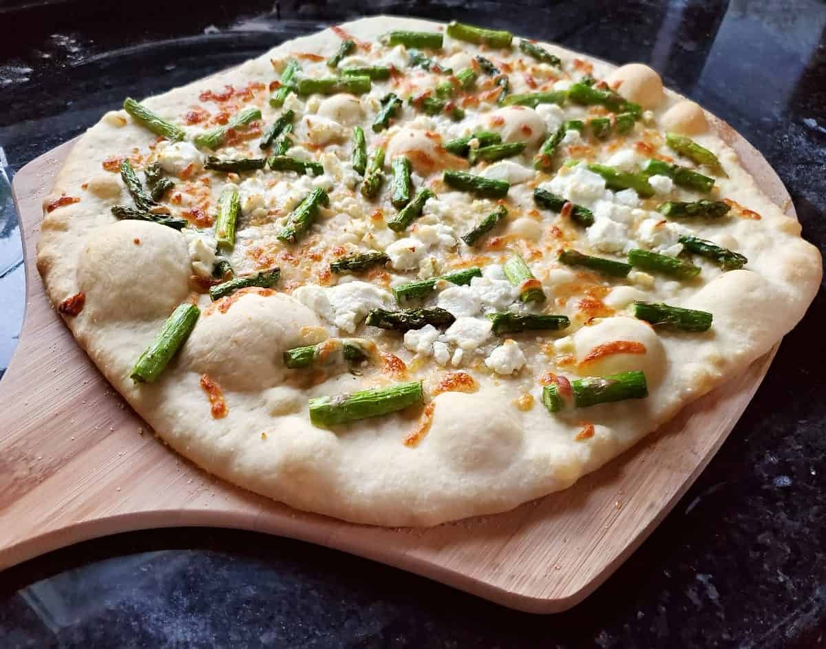 Asparagus Goat Cheese Pizza: Perfect Grown Up Pizza Night Recipe