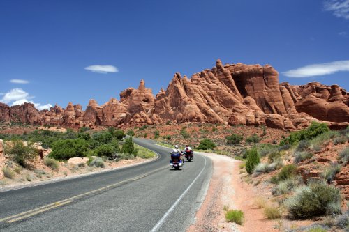 These Sweeping Desert Roads Through Utah's Red Rocks Will Change How You Ride | Flipboard
