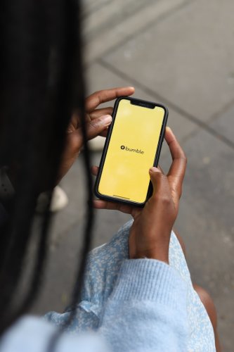 I Used a Dating App to Find Friends and It Actually Worked Better Than I Expected | Flipboard