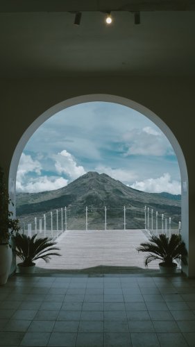 The Perfect Frame for Indonesia's Most Photographed Volcanoes and How to Find These Views | Flipboard