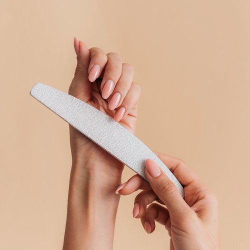 Your Nails Keep Breaking and Chipping? This Technique Keeps Manicures Perfect for Weeks | Flipboard