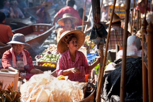 This Famous Bangkok Market Cost Me $60—and I Left Wondering Why I Even Bothered Going There | Flipboard