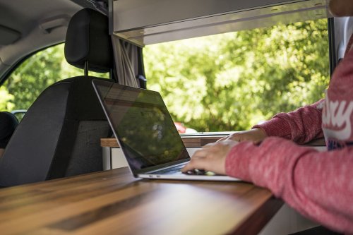 Want to Work From a Van and Actually Make Good Money? Here's How | Flipboard