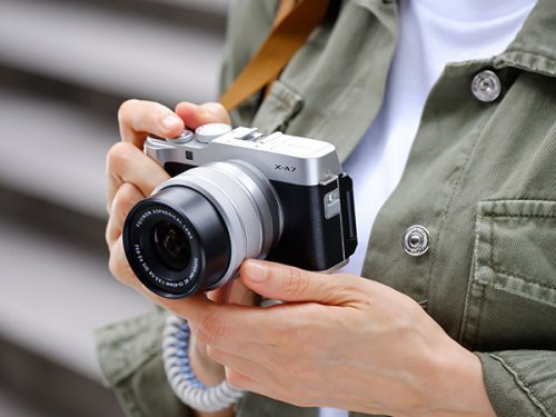 Fujifilm Intros Small and Lightweight X-A7 Mirrorless Camera at an Entry-Level Price