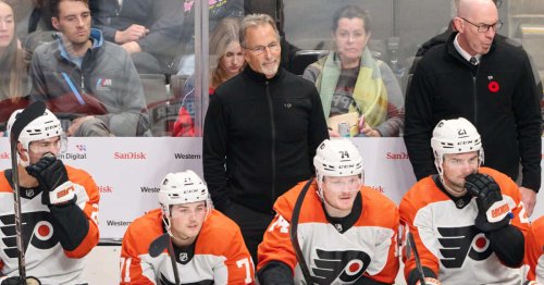 Flyers Coach John Tortorella Refused to Leave Bench After Being Ejected